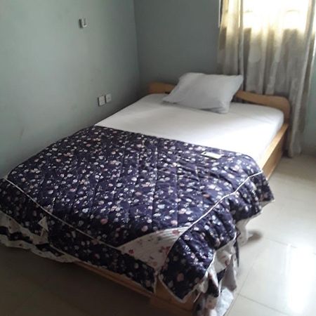 Bizay Hotel Sunyani Ngoại thất bức ảnh